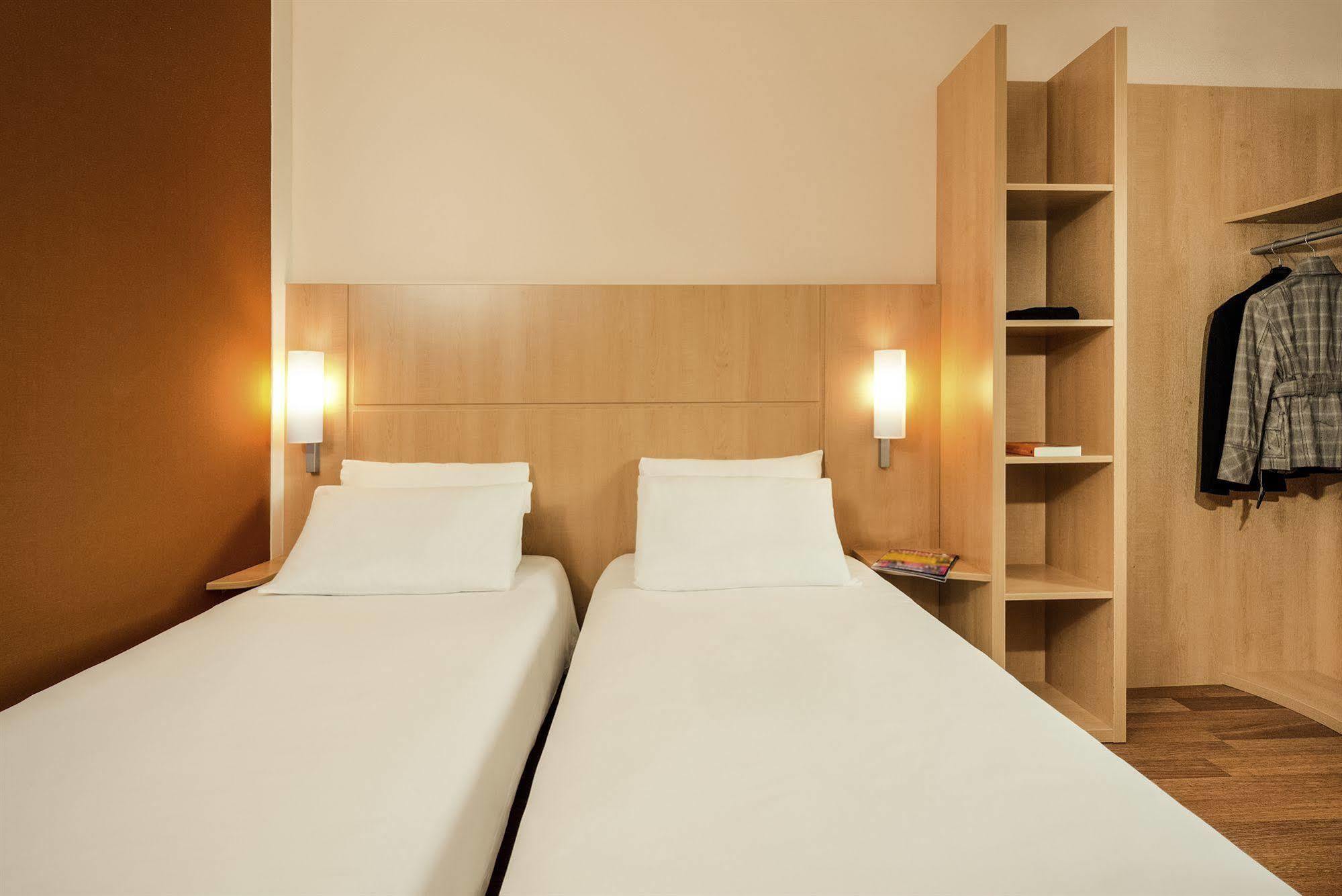 Ibis Vitre Centre Otel Dış mekan fotoğraf